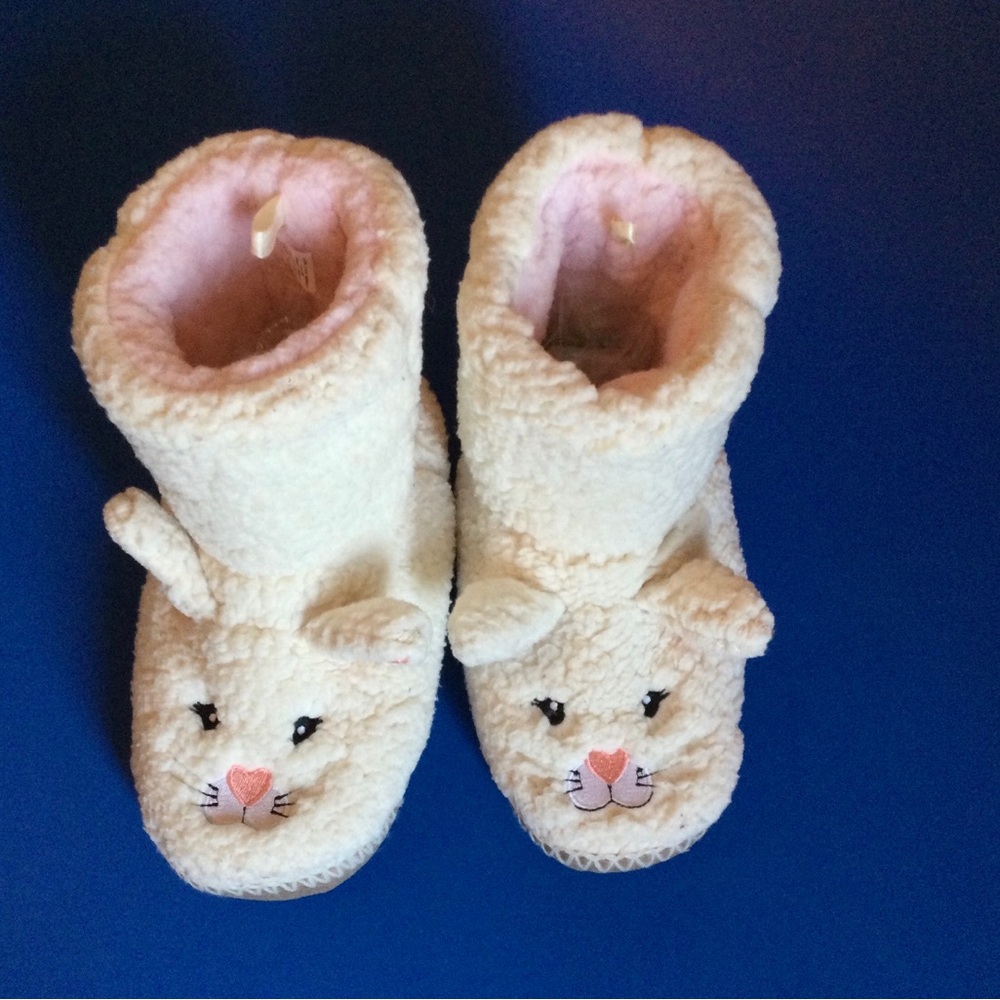 Old Navy Girls Size XL (3/4) Off White w/Pink Inside Fluffy Bunny Bootie Slipper